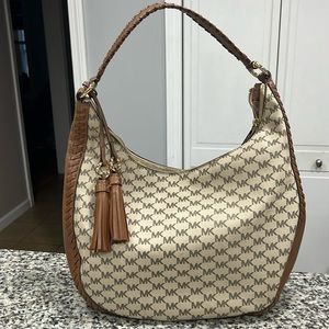 Beautiful rare, Michael Kors hobo bag